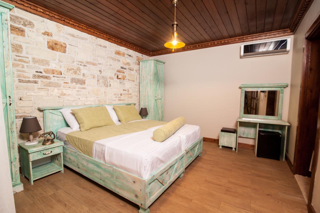 1922 Hotel Yenifoca Eksteriør billede