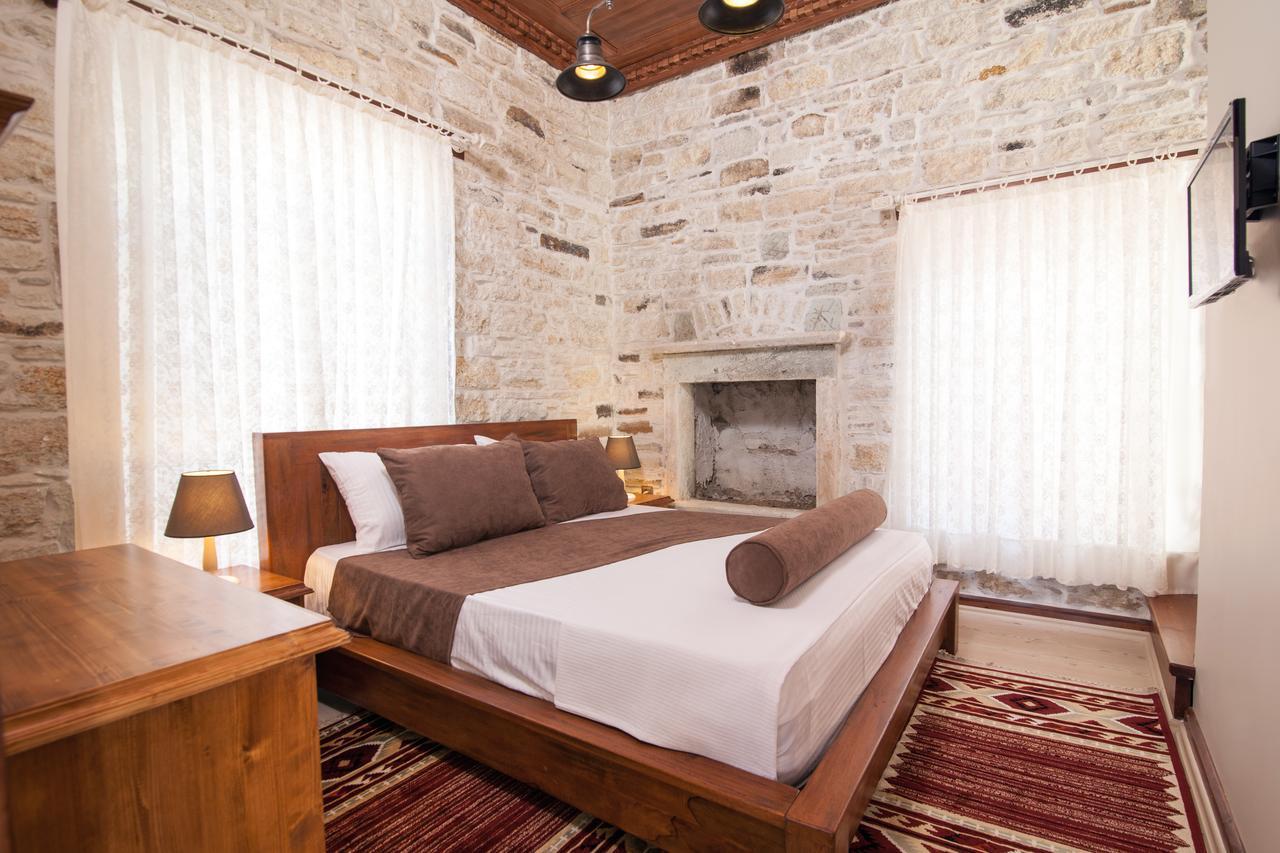 1922 Hotel Yenifoca Eksteriør billede